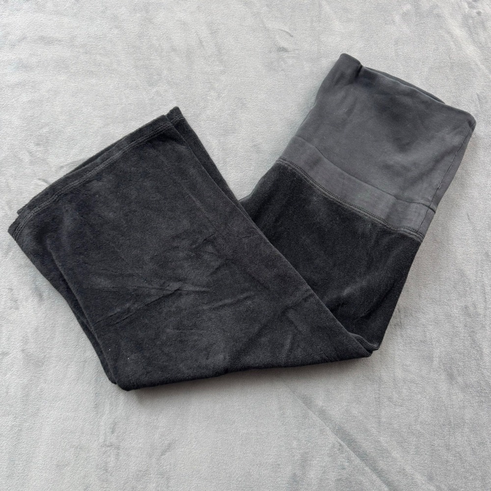 Juicy Couture Black Velour Fold Over Waist Lounge Shorts Medium Y2K Wide Leg